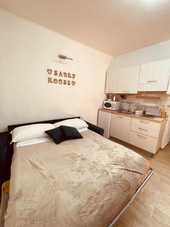 شقة Sabry House نابولي المظهر الخارجي الصورة